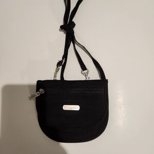 Baggallini Black Compact Crossbody Pouch